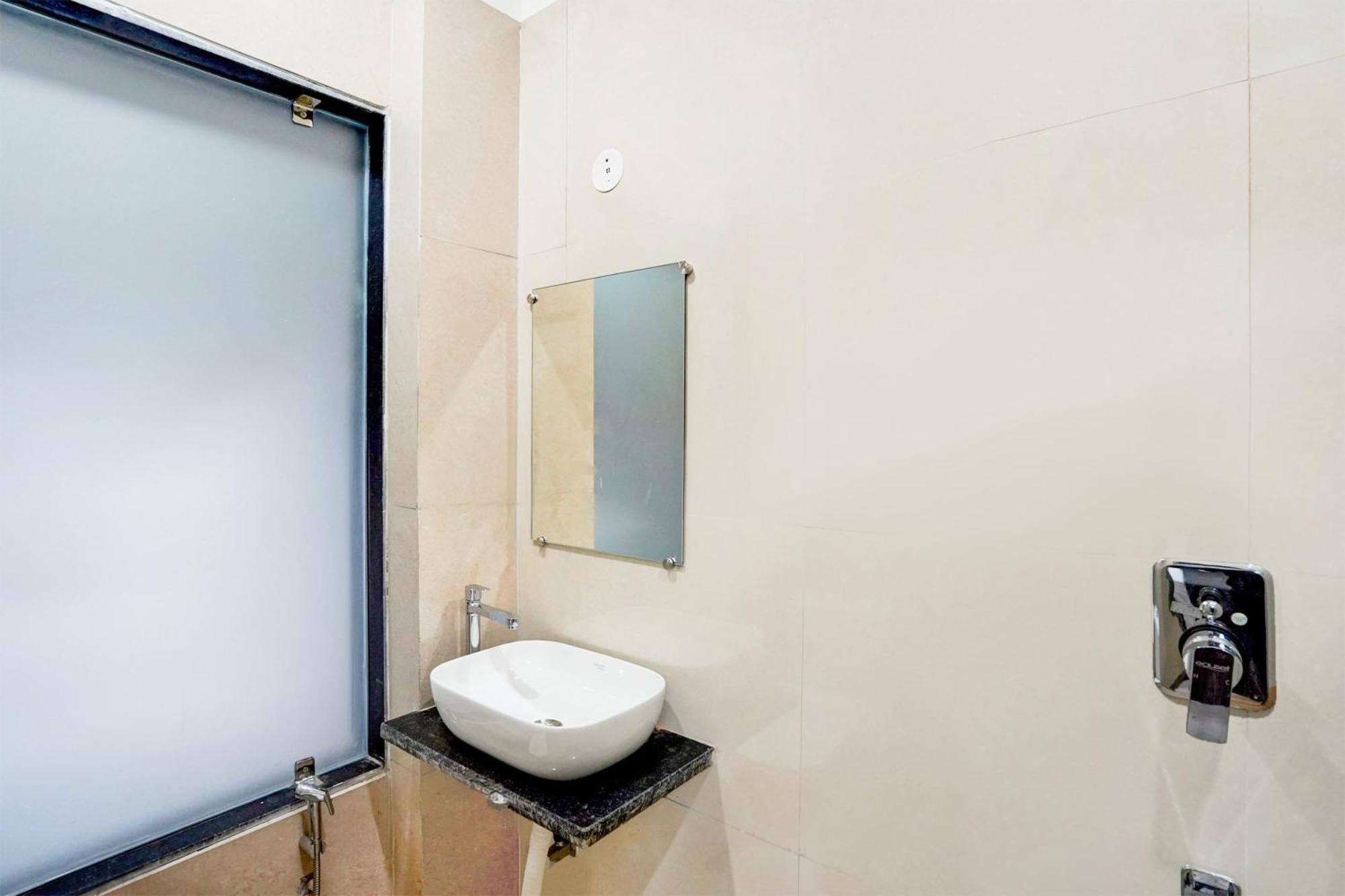 Hotel Super Collection O 63 A Noida Zewnętrze zdjęcie