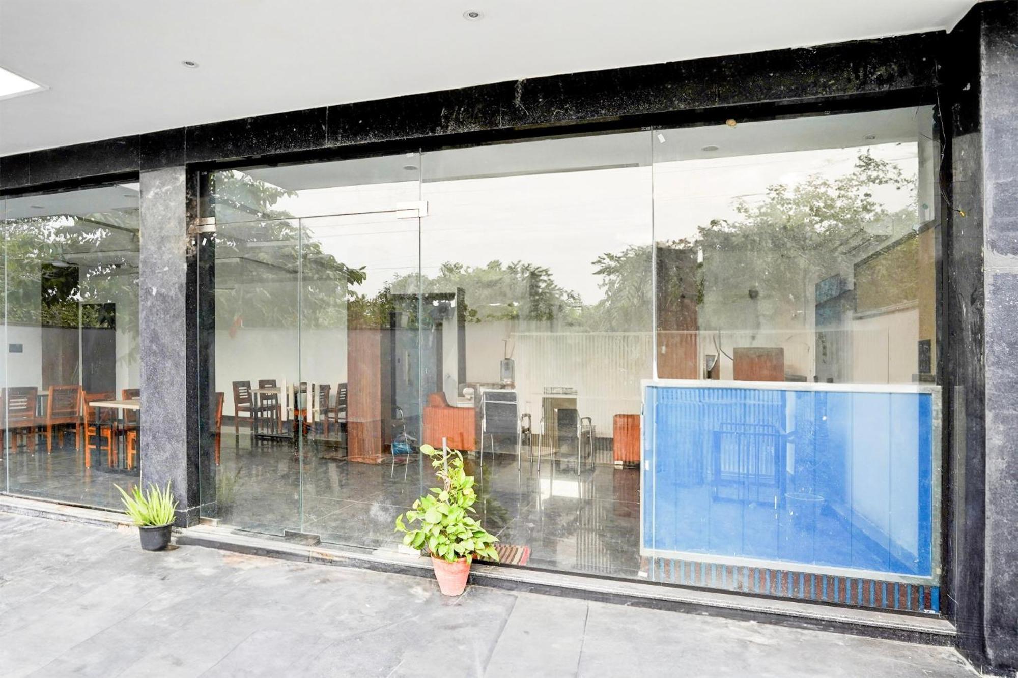 Hotel Super Collection O 63 A Noida Zewnętrze zdjęcie