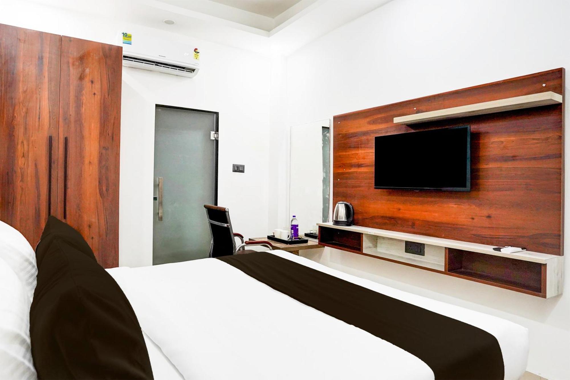 Hotel Super Collection O 63 A Noida Zewnętrze zdjęcie