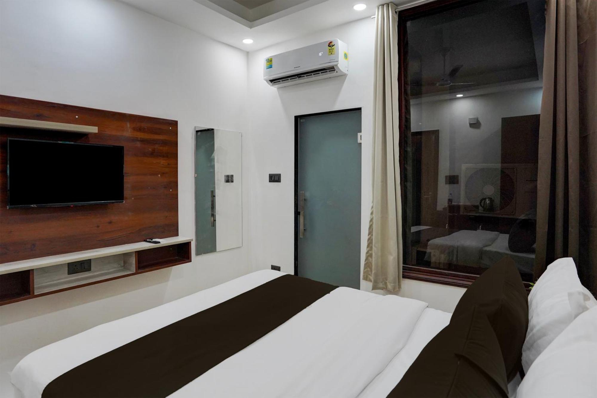 Hotel Super Collection O 63 A Noida Zewnętrze zdjęcie